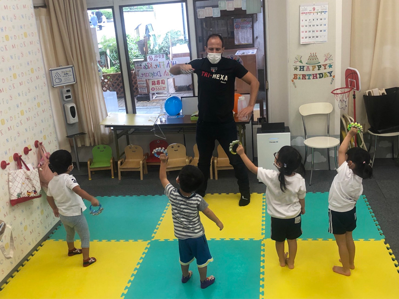 KIDS ENGLISH